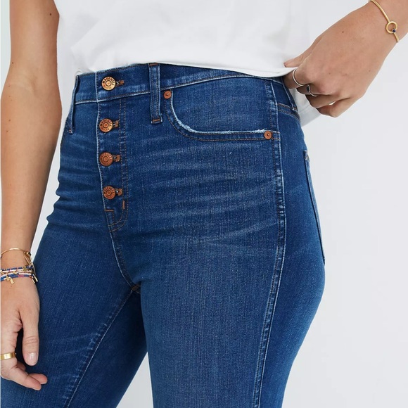 Madewell 10" High-Rise Skinny Jeans in Hanna Wash - Picture 2 of 12